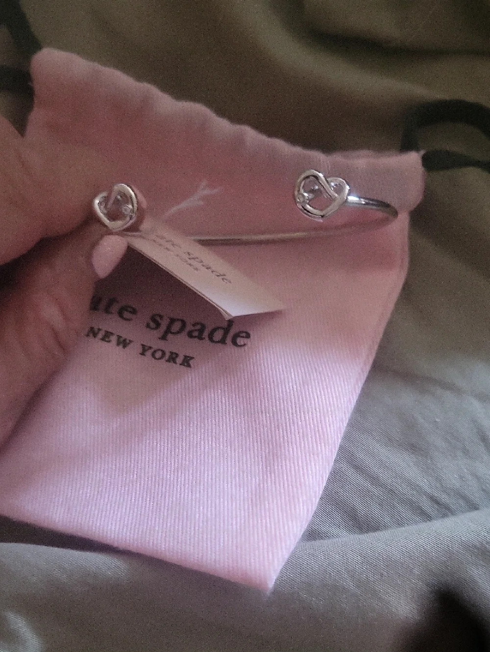Kate Spade Bangle Bagged Tagged Heart Bangle Bracelet In Pink Kate Spade Bag - Picture 2 of 4